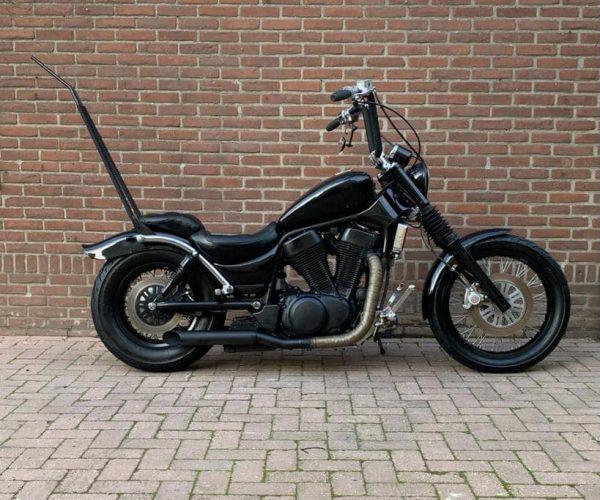 INTRUDER VS-1400 € 3.650,-