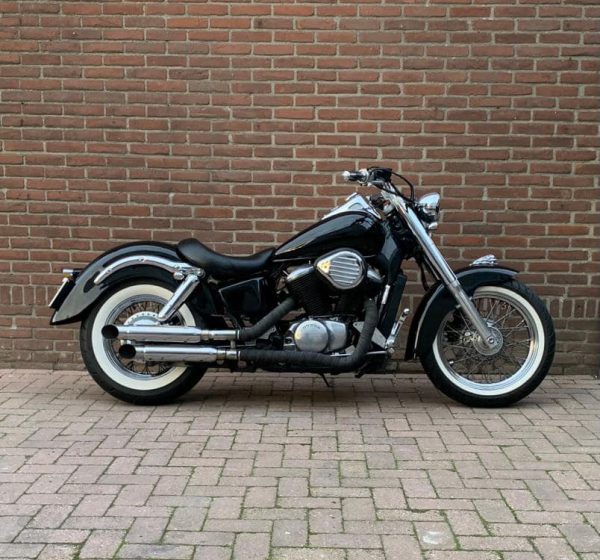 SHADOW VT-750 CUSTOM € 3.950,-