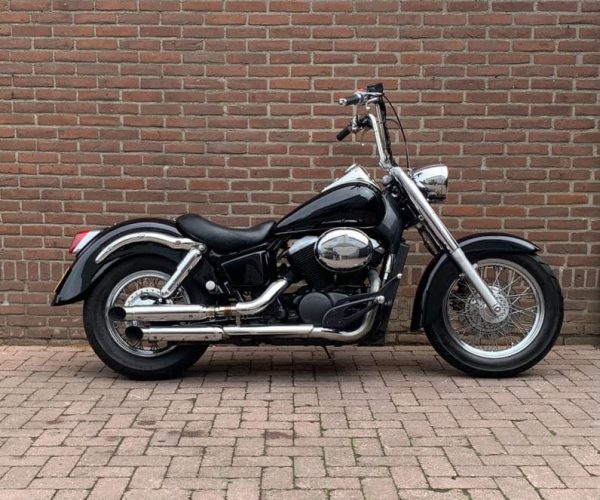 VT-750 C2 ACE € 3.650,-