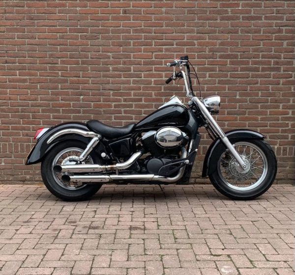 VT-750 C2 ACE € 3.650,-