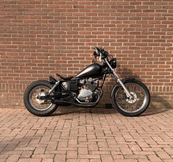 HONDA REBEL BOBBER € 1.250,-