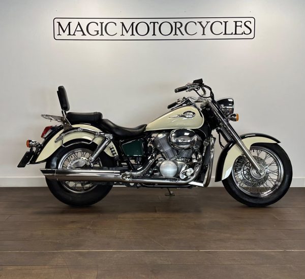 SHADOW VT-750 ACE € 3.350,-