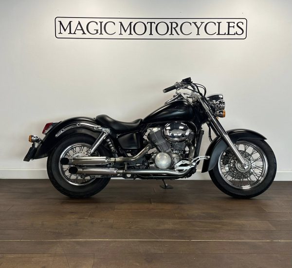 SHADOW VT-750 ACE € 2.950,-