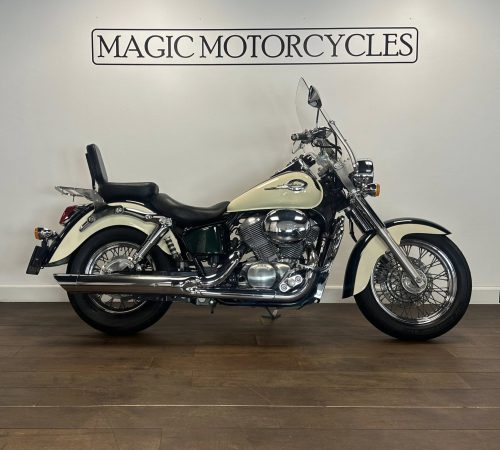 SHADOW VT-750 ACE € 3.250,-