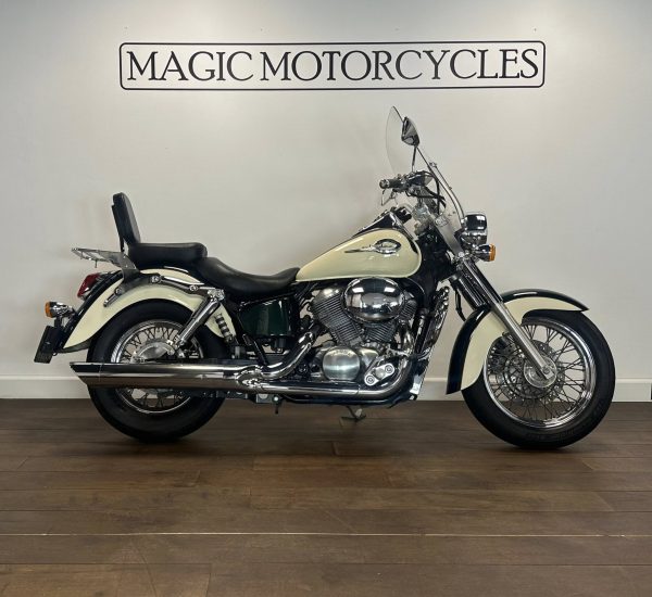 SHADOW VT-750 ACE € 3.250,-