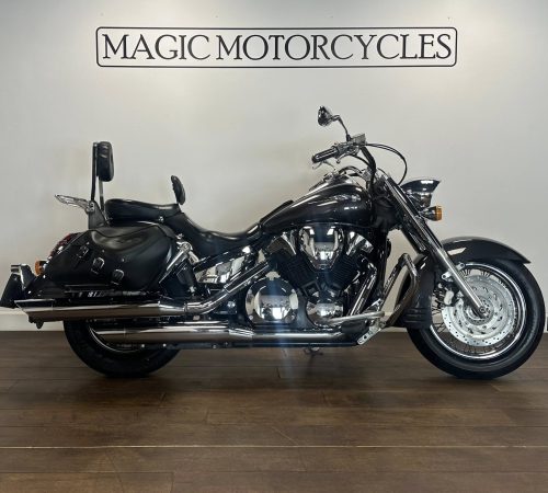 VTX-1300 CUSTOM € 4.950,-